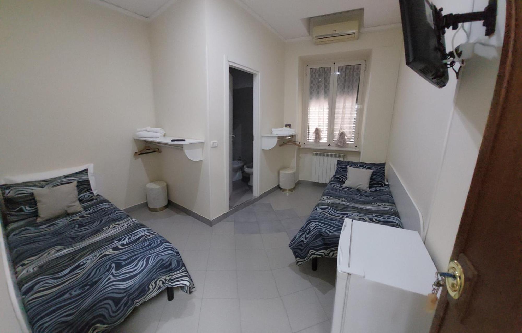 Bed and Breakfast A due passi da Dante Napoli Esterno foto