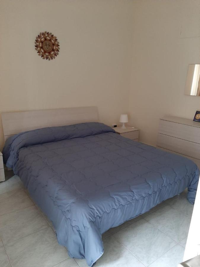 Bed and Breakfast A due passi da Dante Napoli Esterno foto