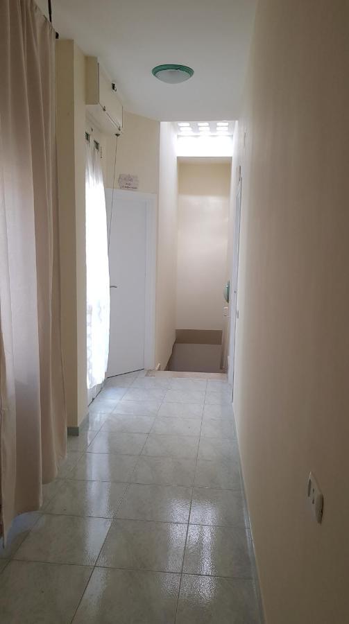 Bed and Breakfast A due passi da Dante Napoli Esterno foto